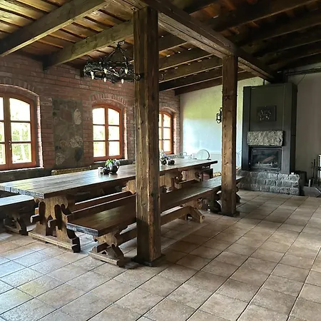 Stajnia 45 农家乐 *